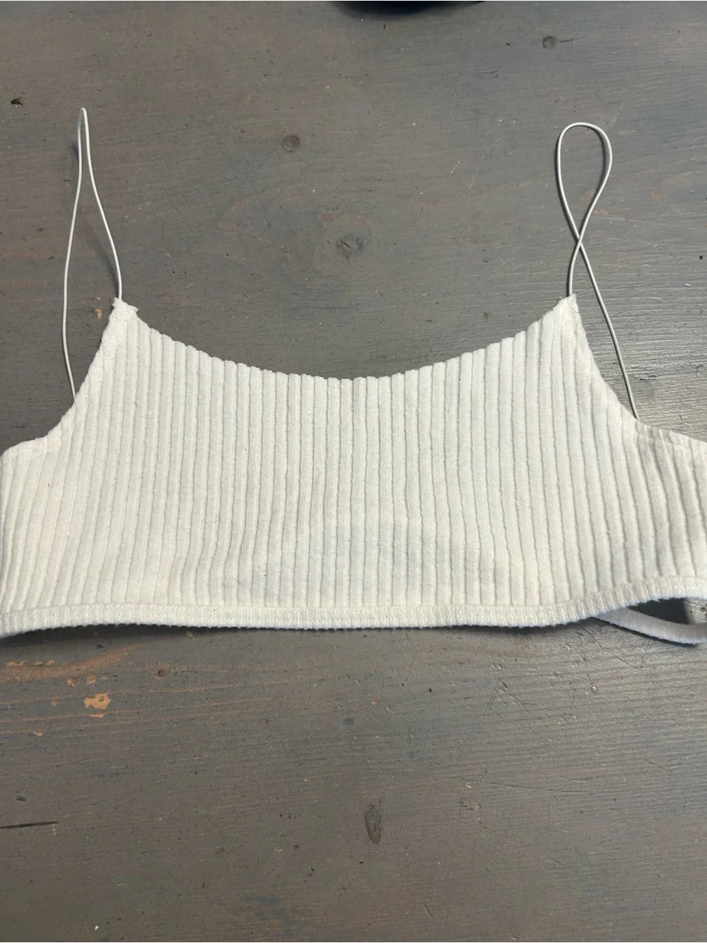 Joah brown crop tank
Soft & sassy - Picture 3 of 9